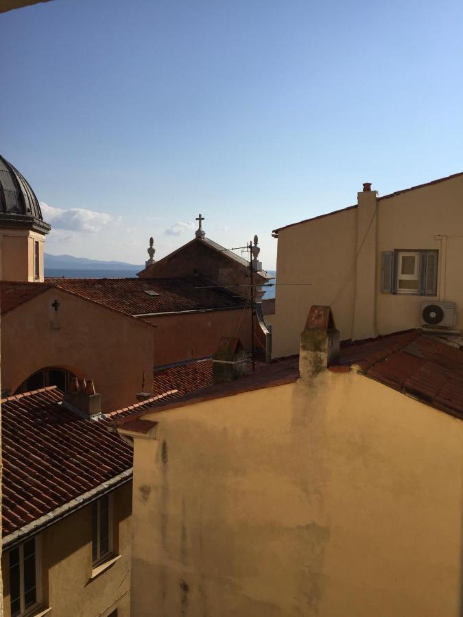 Chez Andrea, Centre Historique Ajaccio Apartment อฌักซิโอ้ ภายนอก รูปภาพ